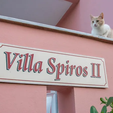 Spiros Ii & 50m From Center 300m From Ideal For Families And Groups Apartmán *