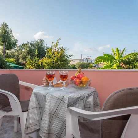 Spiros Ii & 50m From Center 300m From Ideal For Families And Groups Laganas